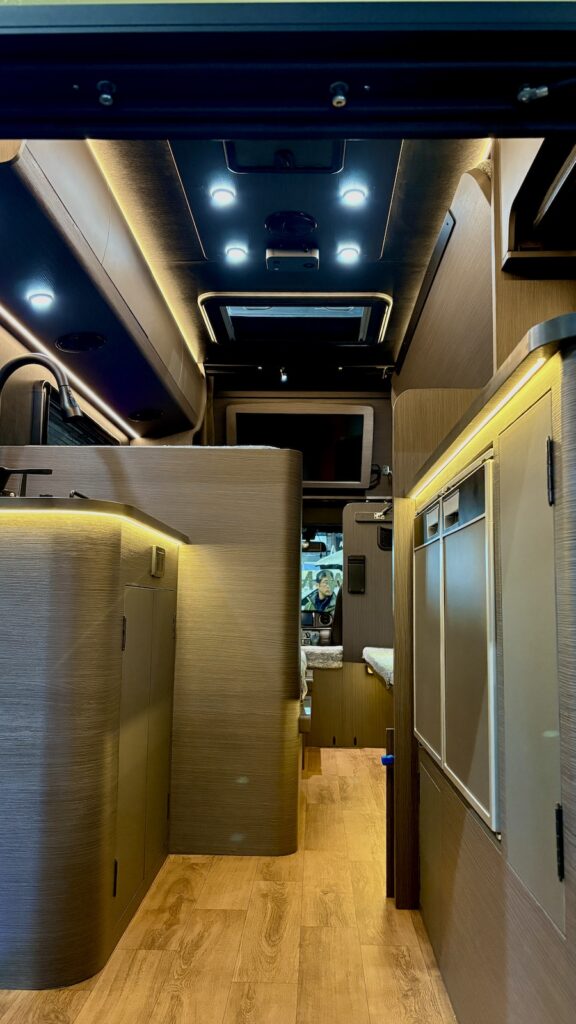 キャンピングカーショー