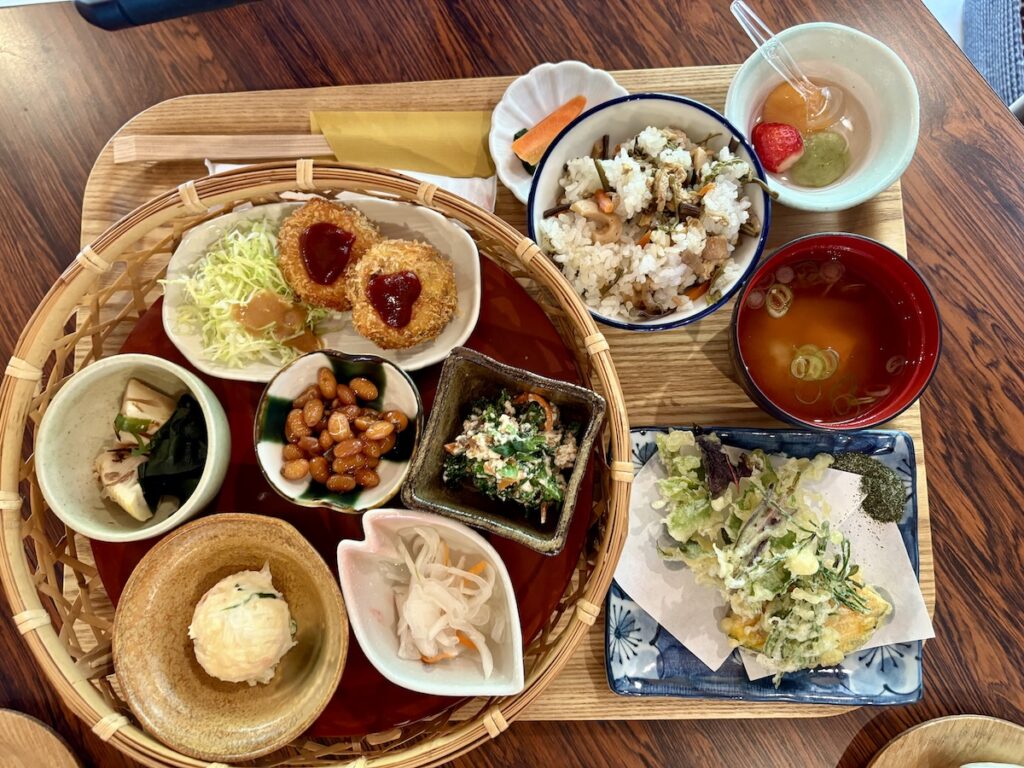 古民家ランチ おんせえよぉ〜